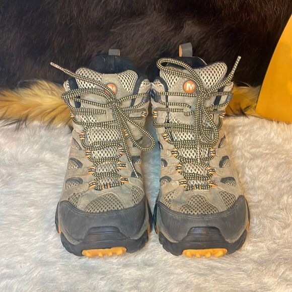 Merrell boots 9 (875) - Picture 1 of 10